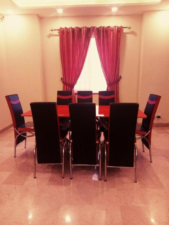 Royal Galaxy Bed & Breakfast Islamabad - For Families Only Exterior photo