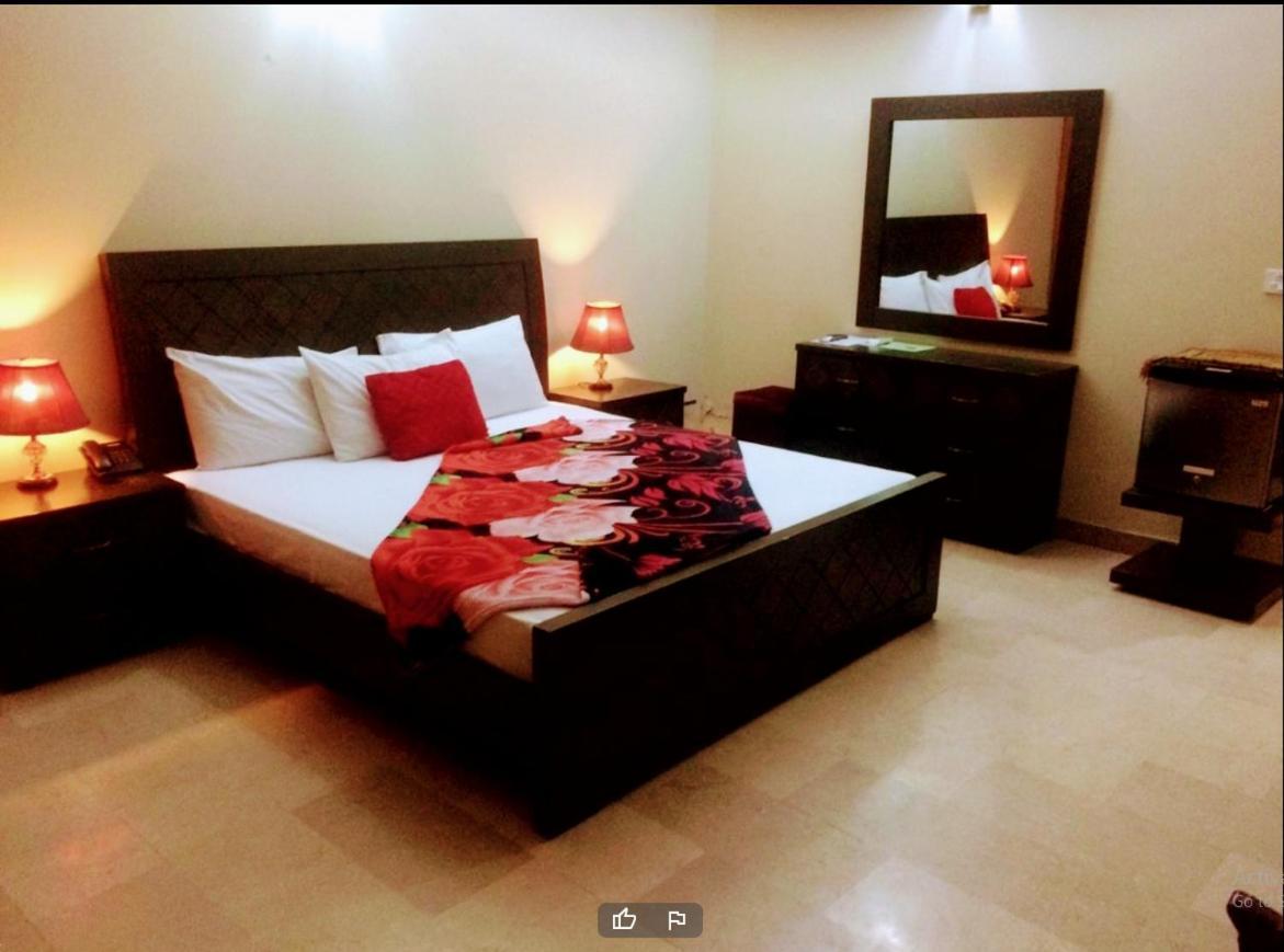 Royal Galaxy Bed & Breakfast Islamabad - For Families Only Exterior photo